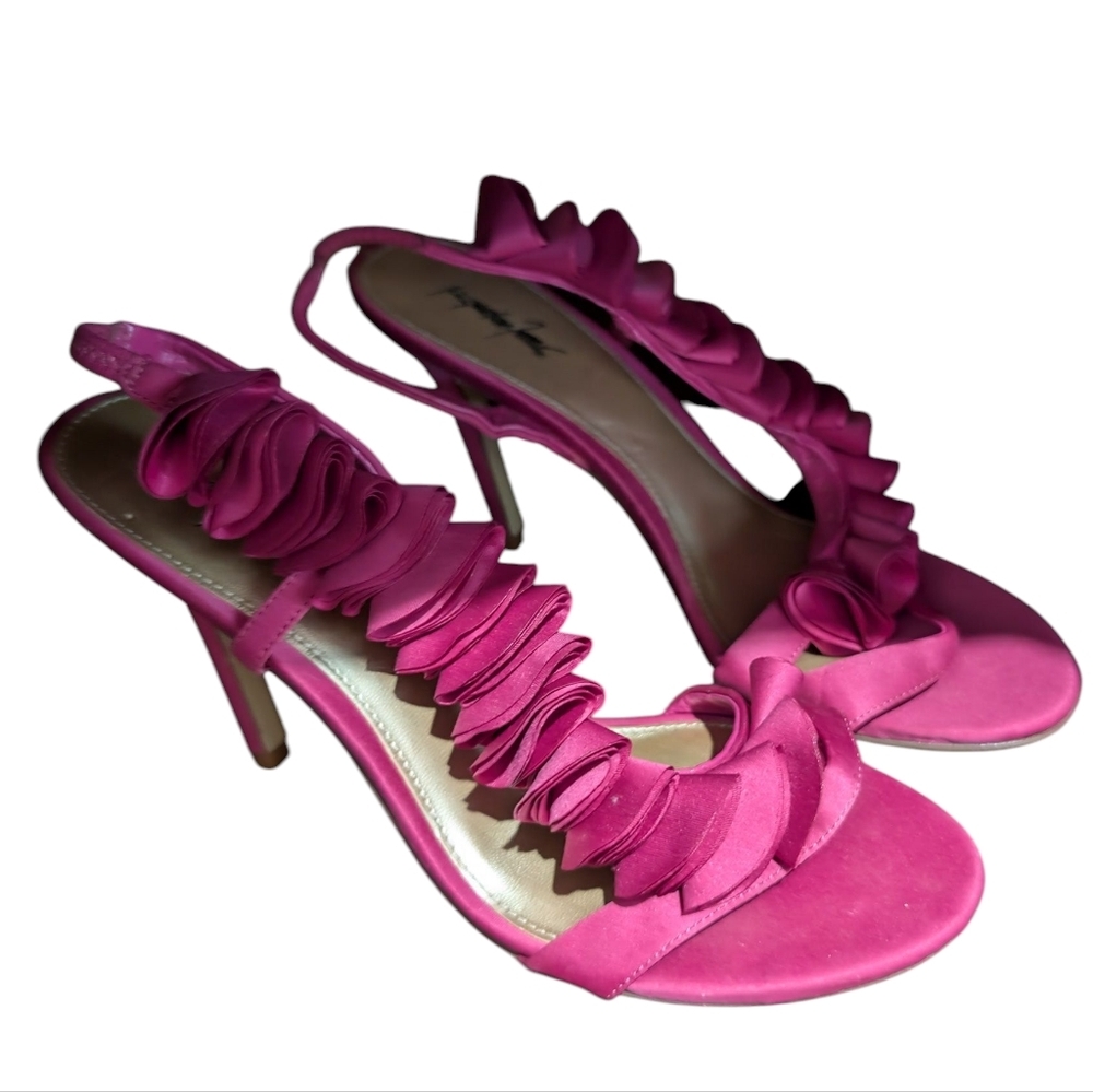 Jacqueline Ferrar Women's Strappy Ruffle Open Toe Slingback Shoes - Picture 16 of 16
